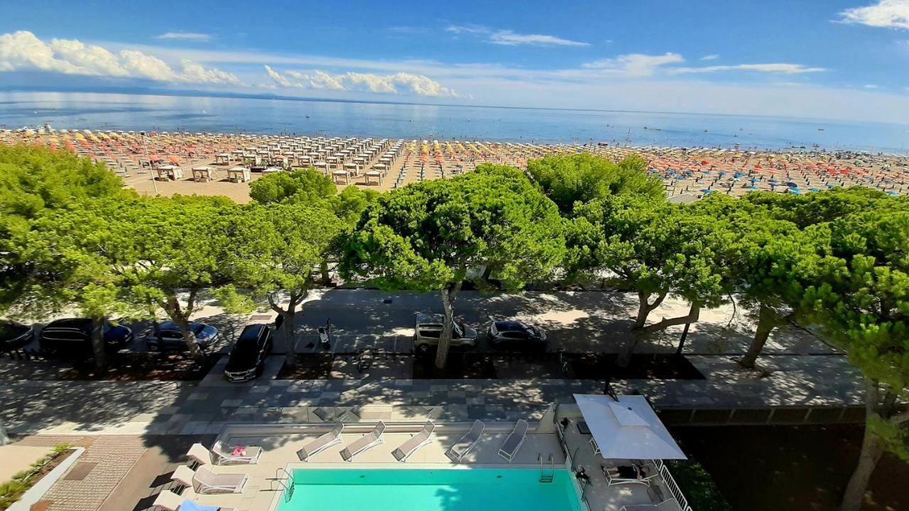 Grand Hotel Playa ลินญาโน ซับเบียโดโร ภายนอก รูปภาพ