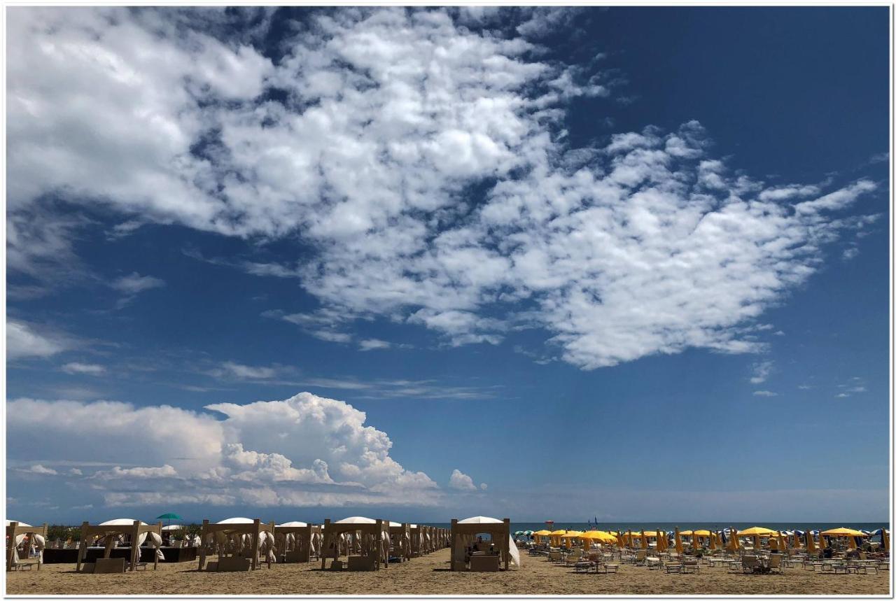 Grand Hotel Playa ลินญาโน ซับเบียโดโร ภายนอก รูปภาพ