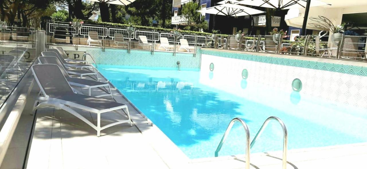 Grand Hotel Playa ลินญาโน ซับเบียโดโร ภายนอก รูปภาพ