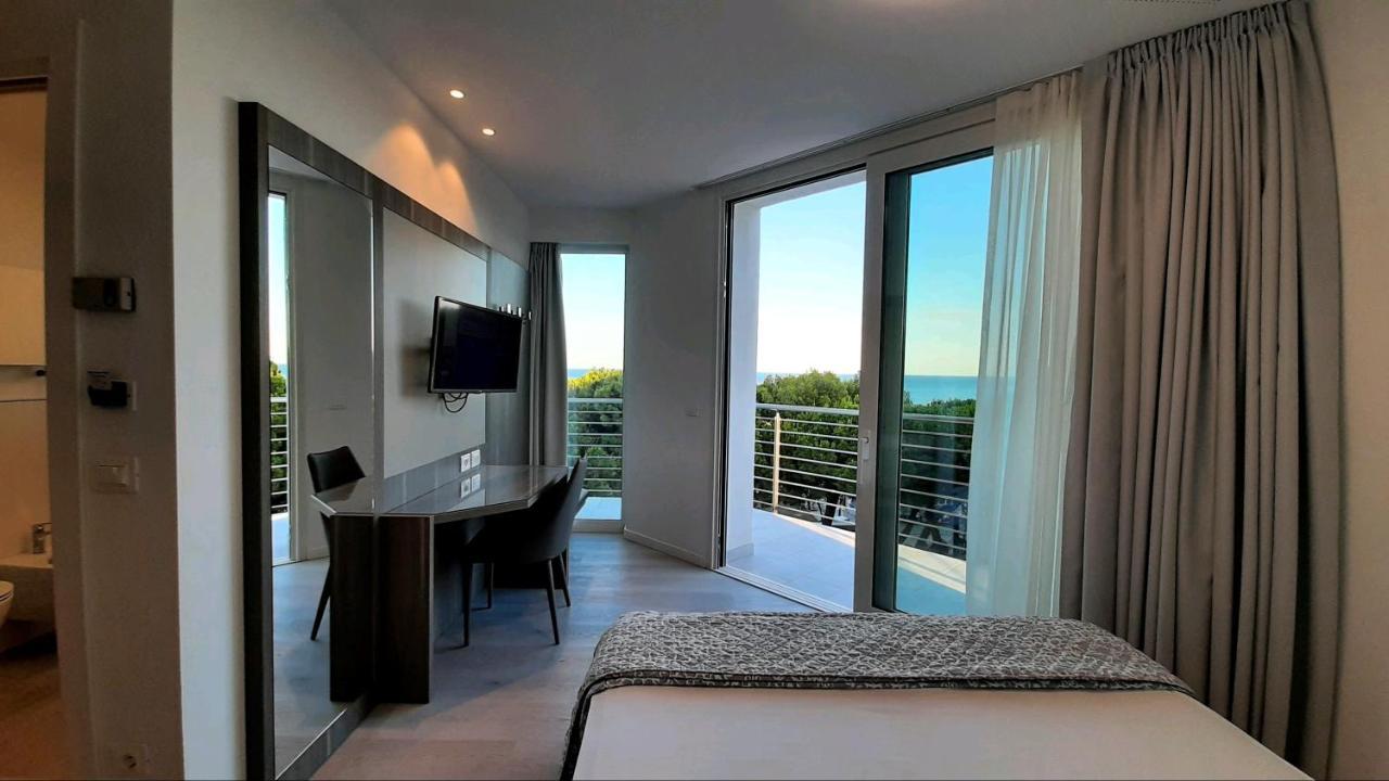 Grand Hotel Playa ลินญาโน ซับเบียโดโร ภายนอก รูปภาพ