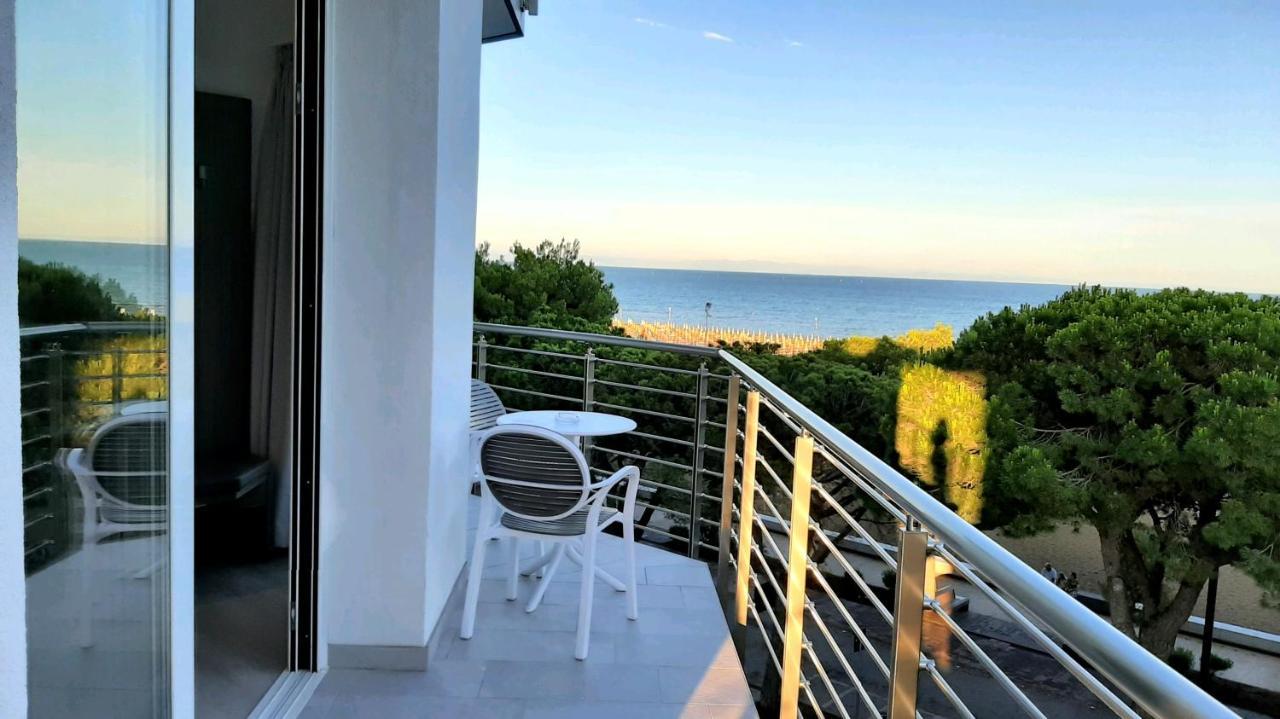 Grand Hotel Playa ลินญาโน ซับเบียโดโร ภายนอก รูปภาพ