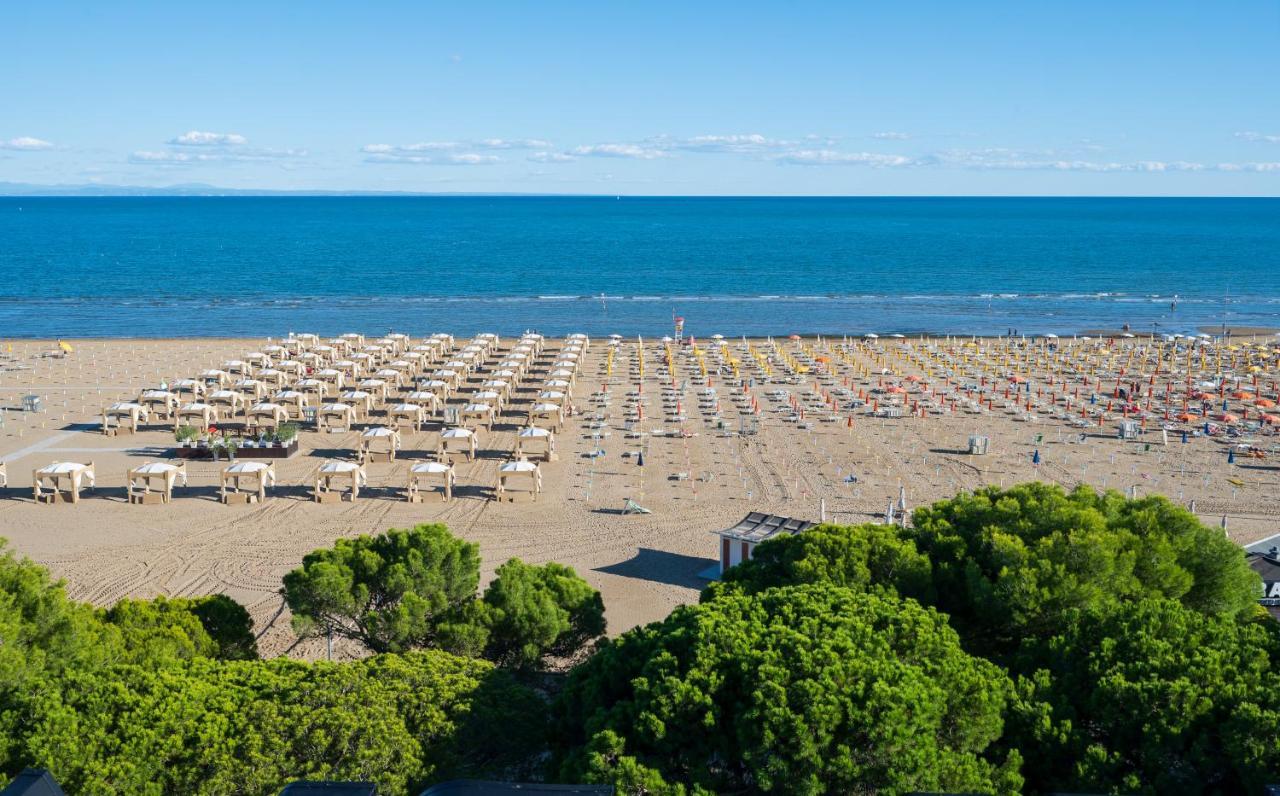 Grand Hotel Playa ลินญาโน ซับเบียโดโร ภายนอก รูปภาพ